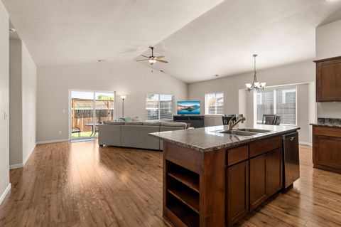 Tiny photo for 1350 Swayze Lane, Medford, OR 97501 (MLS # 220219564)