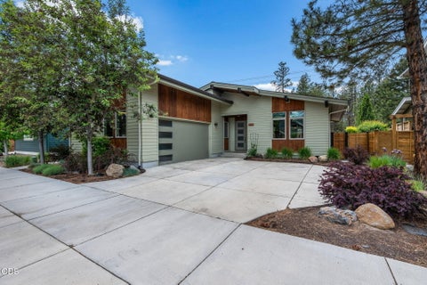 Tiny photo for 1057 N Forest Edge Drive, Sisters, OR 97759 (MLS # 220223145)