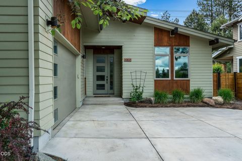 Tiny photo for 1057 N Forest Edge Drive, Sisters, OR 97759 (MLS # 220223145)