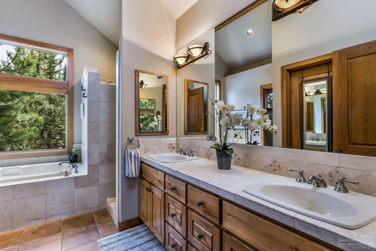 Awbrey Butte - Residential