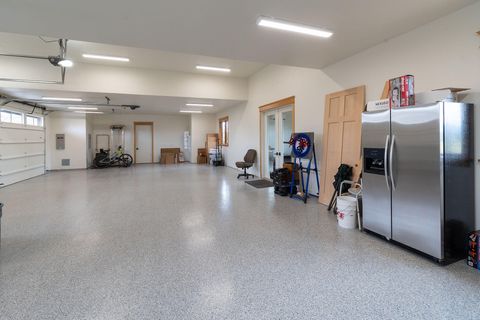 Tiny photo for 20440 Swalley Road, Bend, OR 97703 (MLS # 220205469)