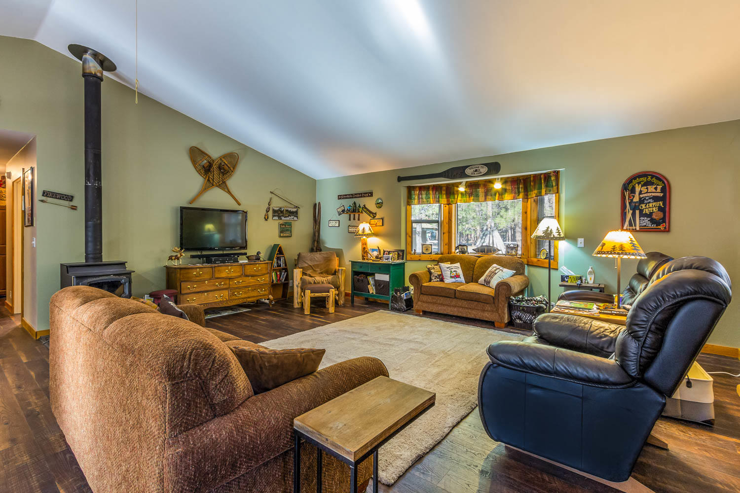 Ponderosa Pines - Residential