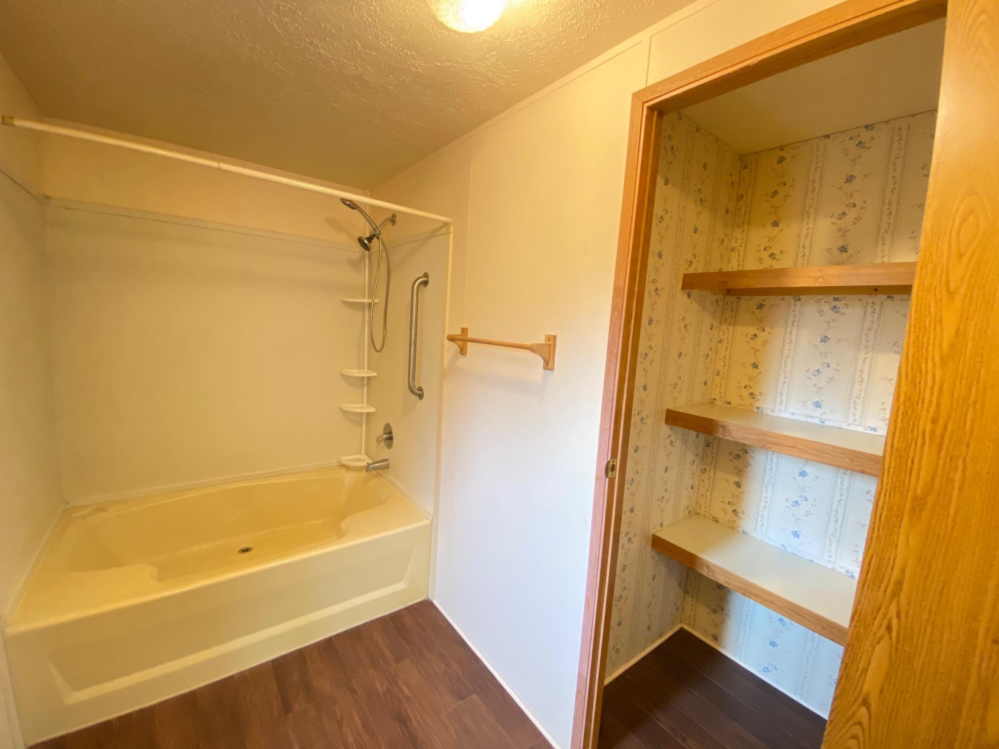 Deschutes RiverWoods - Residential