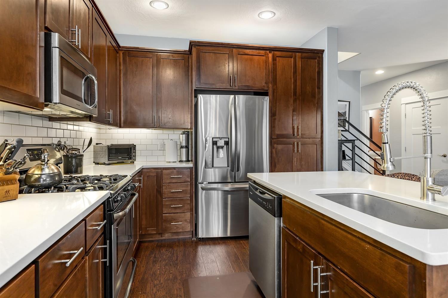 Meadowbrook Park - Residential