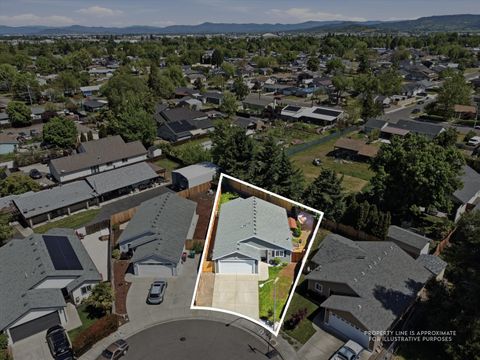 Tiny photo for 108 Horton Circle, Medford, OR 97501 (MLS # 220220042)