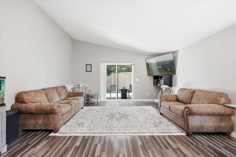 Tiny photo for 108 Horton Circle, Medford, OR 97501 (MLS # 220220042)