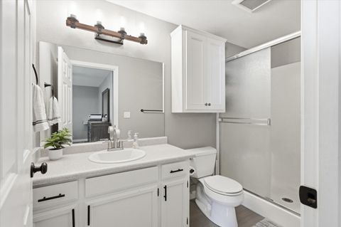 Tiny photo for 108 Horton Circle, Medford, OR 97501 (MLS # 220220042)