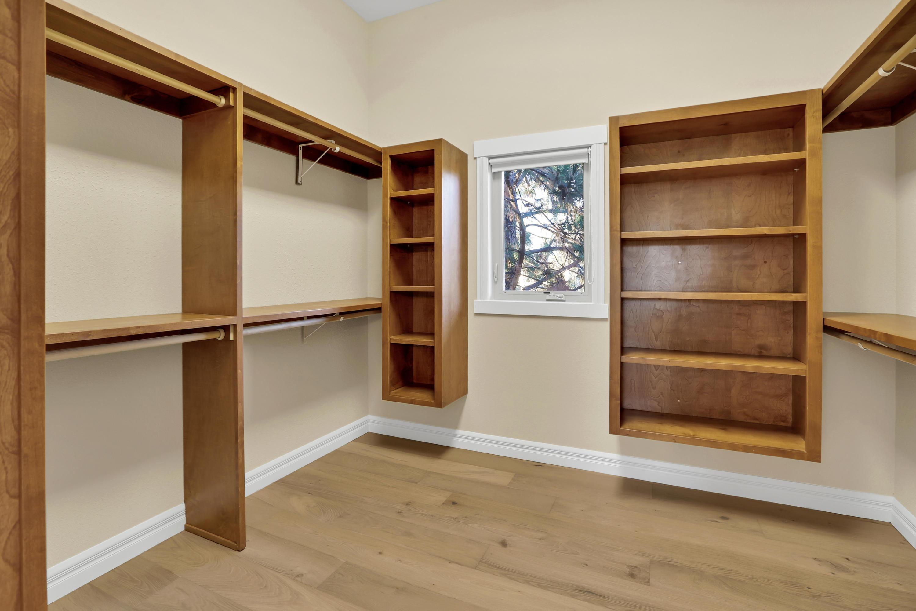 Broken Top - Residential