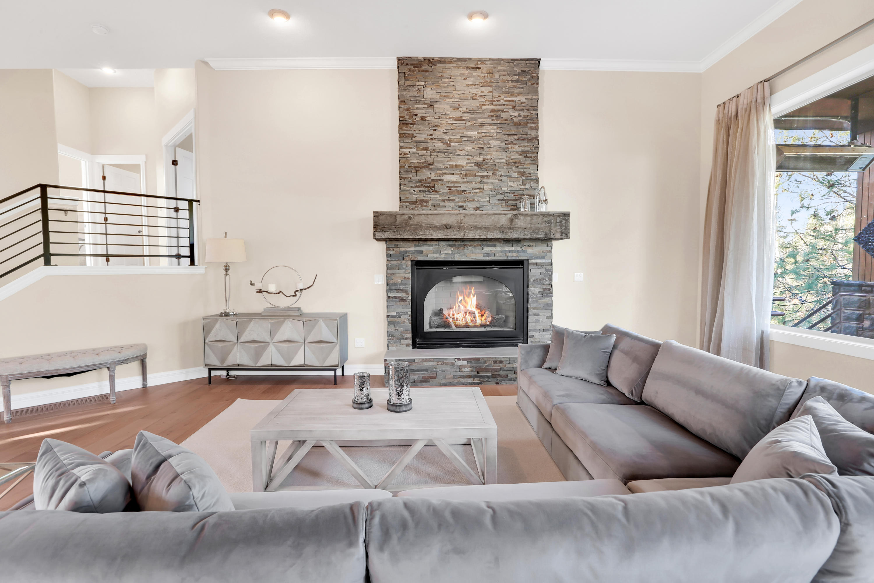 Broken Top - Residential