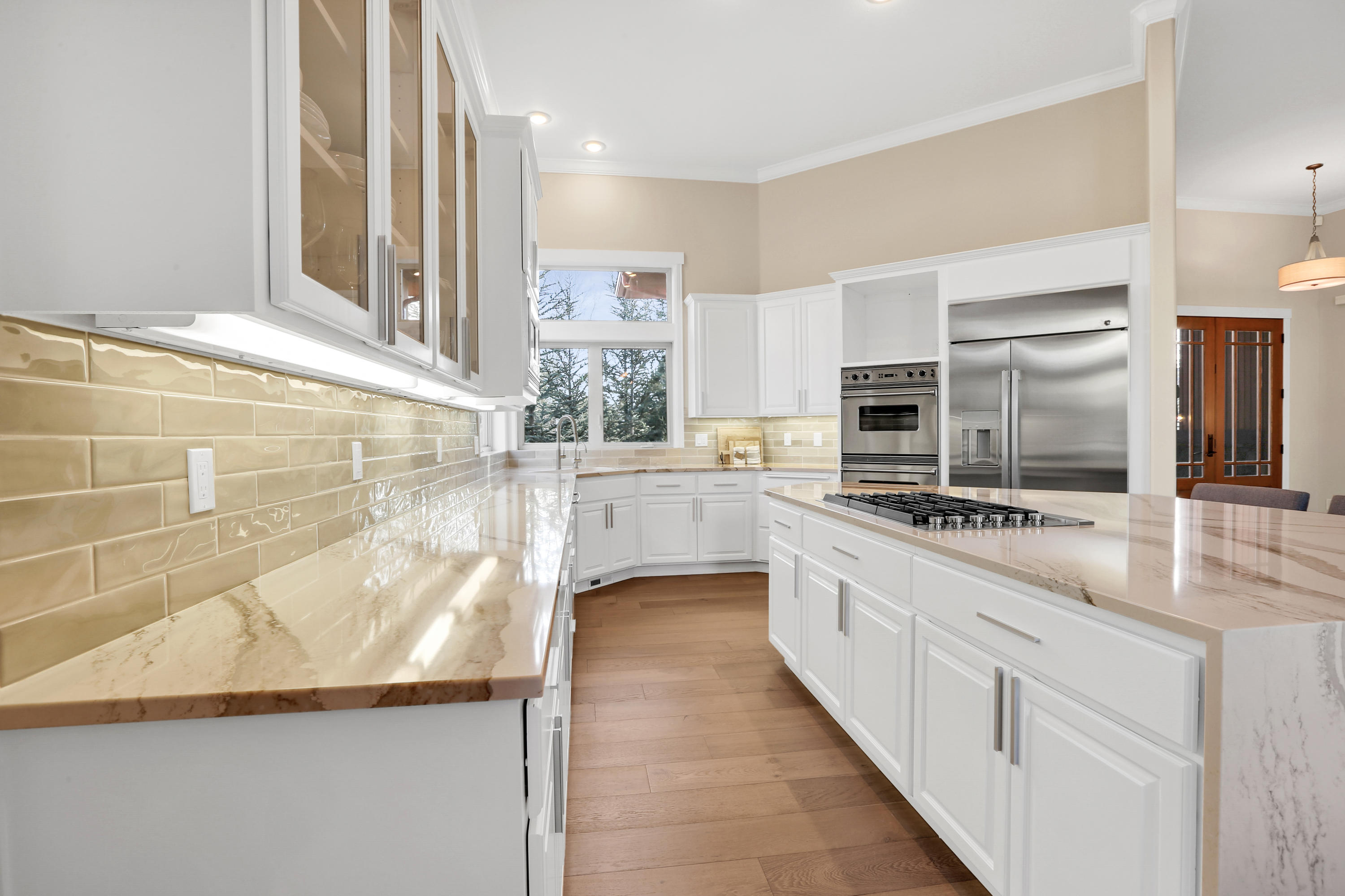 Broken Top - Residential