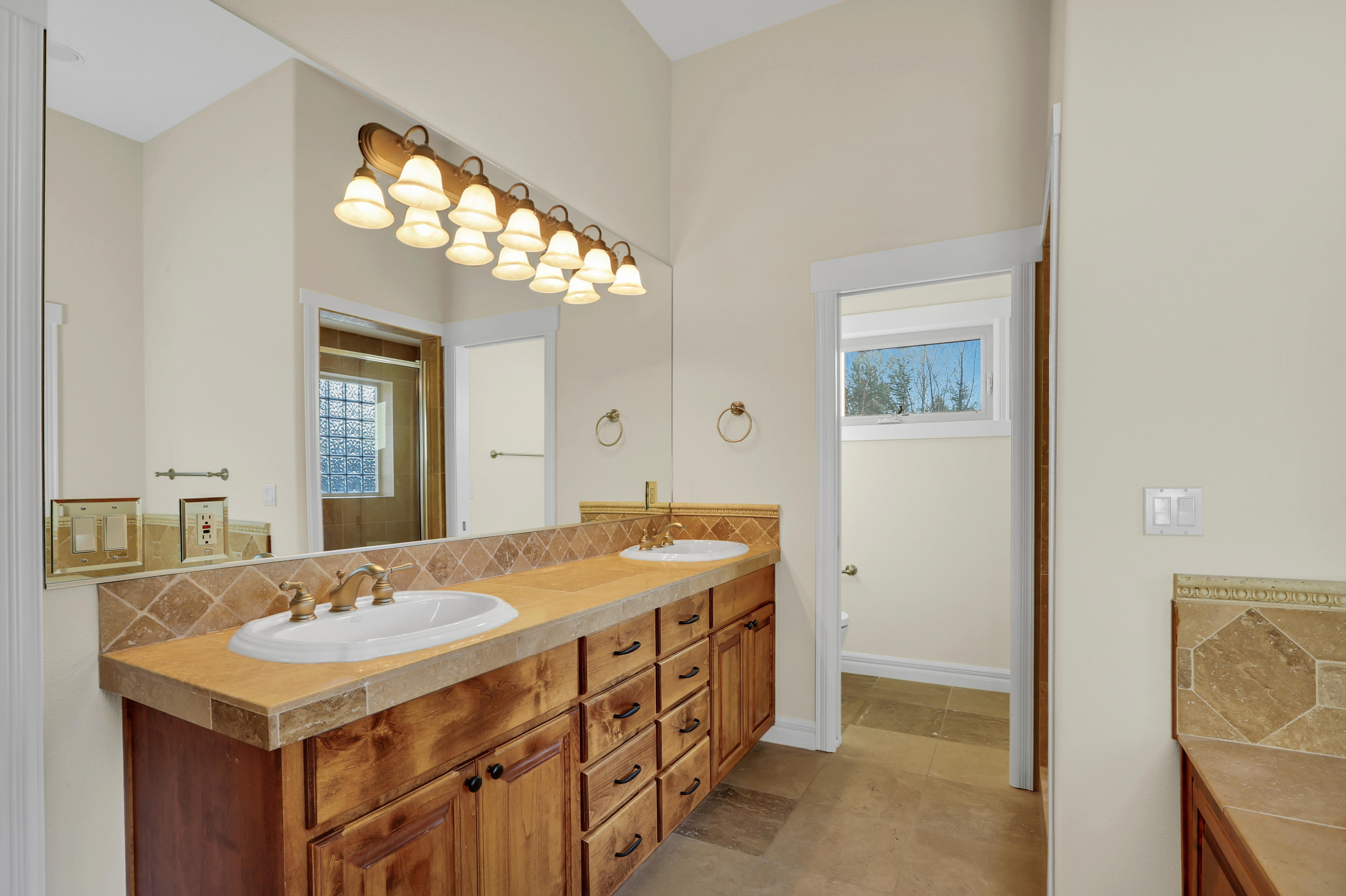 Broken Top - Residential