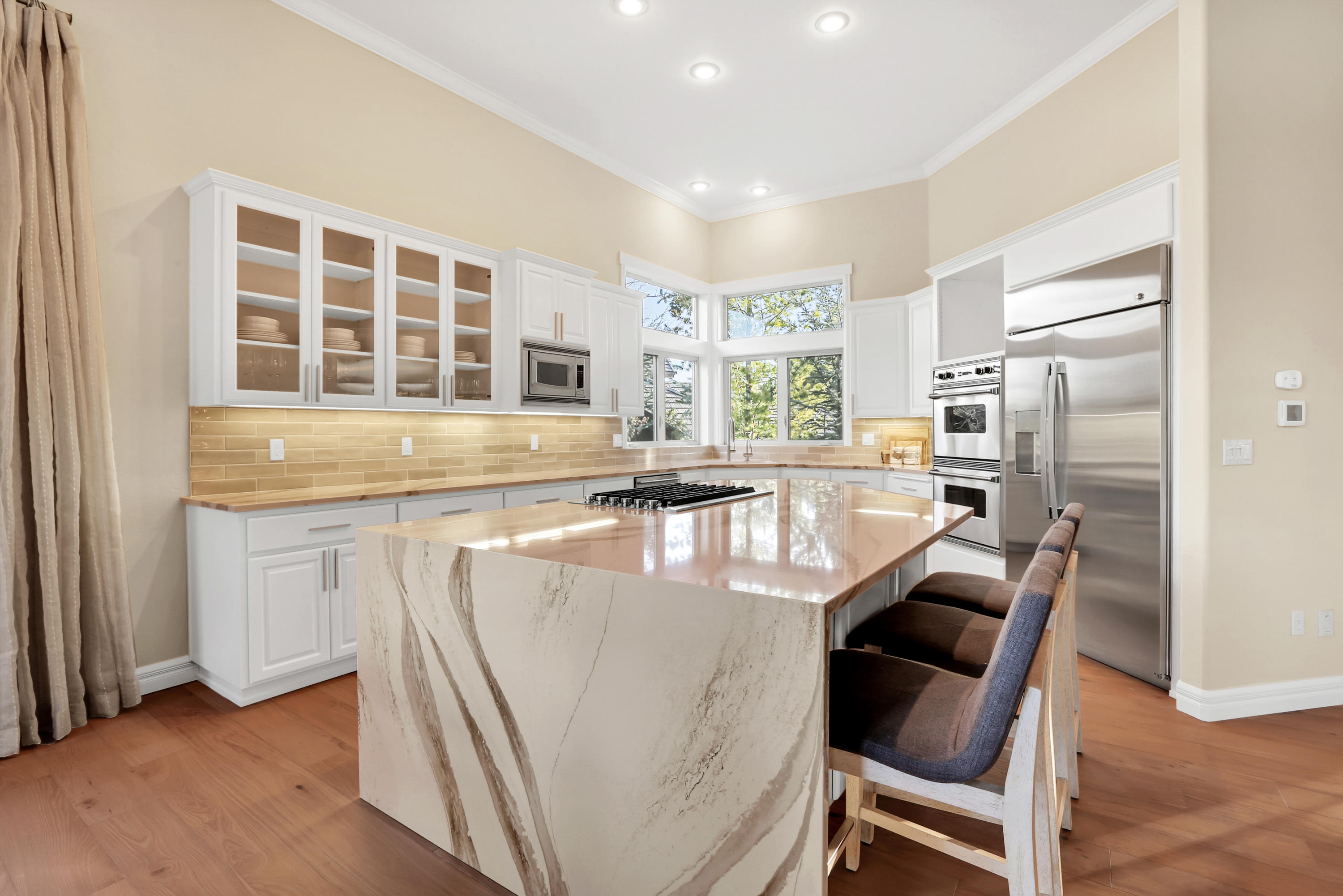 Broken Top - Residential