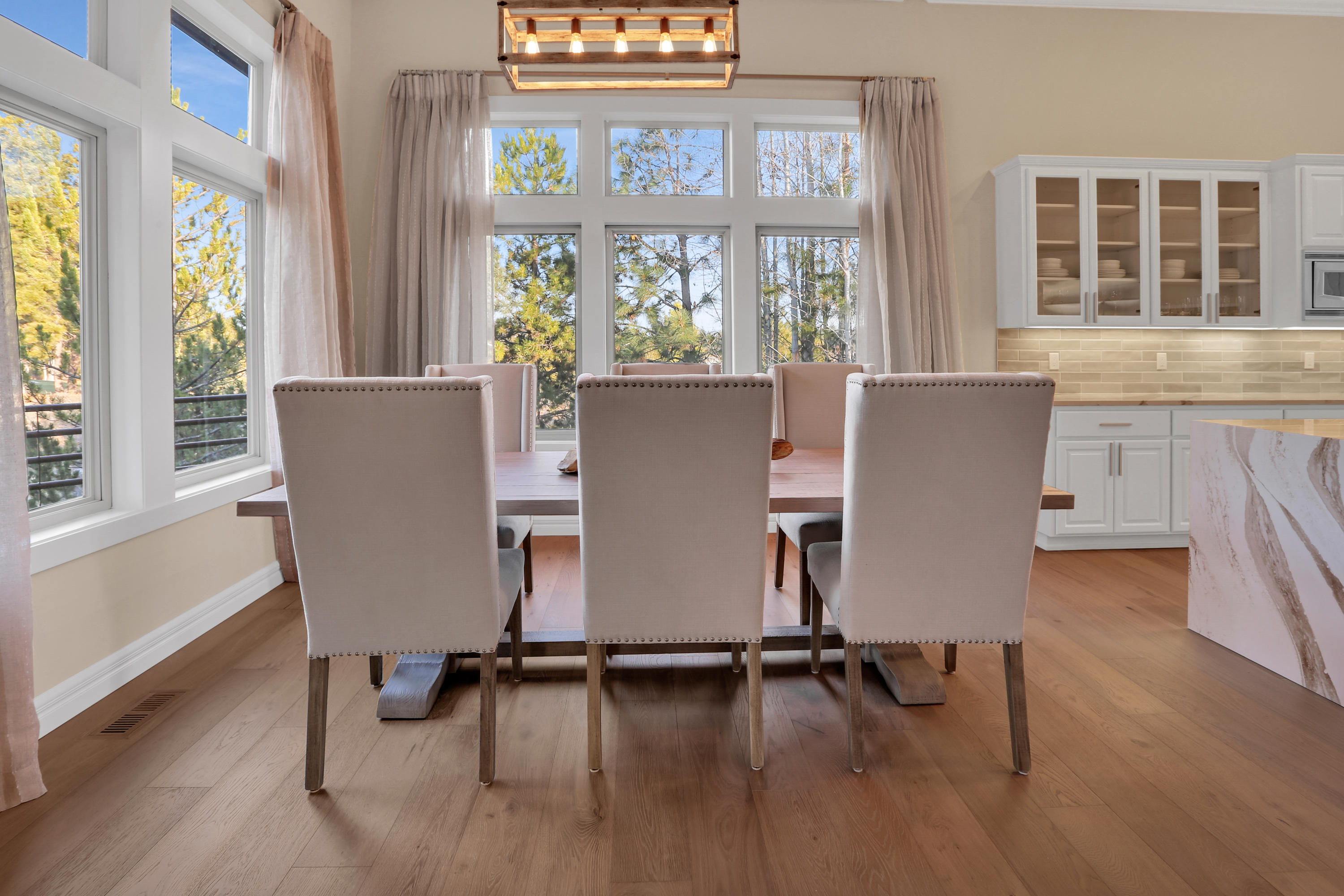 Broken Top - Residential