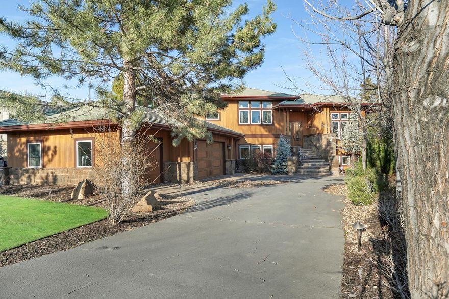 Be home for the holidays in this newly remodeled, fully furnished home overlooking the 9th fairway in the sought-after gated Broken Top community.  The voluminous floor plan allows loads of natural light throughout where space, separation and serenity abound.  The updated chef-style kitchen boasts new quartz counters, Viking double ovens,  new Zephyr 6-burner range/hood, built-in micro, new 42'' GE fridge and a gorgeous expansive island. Get cozy by one of three fireplaces throughout the home. Double decks with heaters provide year-round outdoor living and a private deck off the main-level office makes for the perfect remote workspace.  The triple car garage opens to a heated mudroom and into a flex area with beverage set-up to serve a lower level bonus | family space with bathroom and flex room. Alarm system. AC.  Across from the course from the clubhouse and down from the walking path for added access to Broken Top amenities. Brand new professionally selected furnishings included.