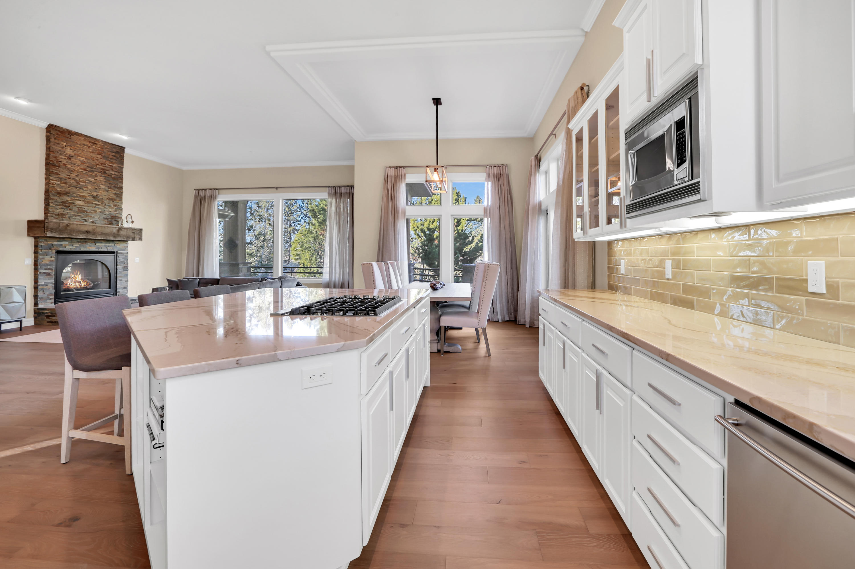 Broken Top - Residential