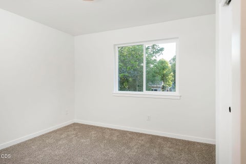 Tiny photo for 1310 NW Conklin Avenue, Grants Pass, OR 97526 (MLS # 220223292)