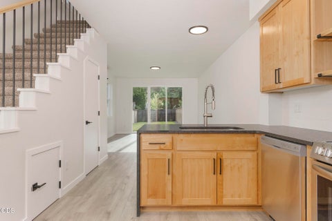 Tiny photo for 1310 NW Conklin Avenue, Grants Pass, OR 97526 (MLS # 220223292)