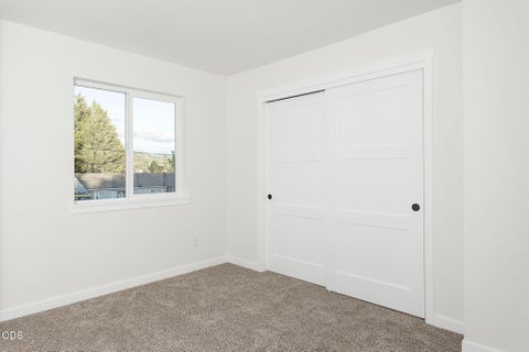 Tiny photo for 1310 NW Conklin Avenue, Grants Pass, OR 97526 (MLS # 220223292)