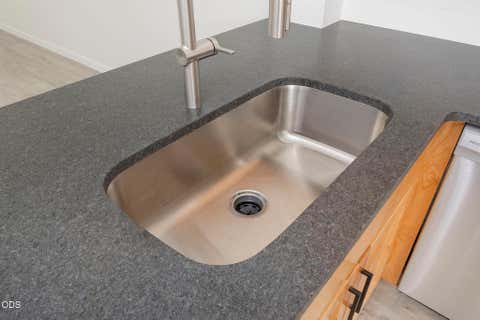 Tiny photo for 1310 NW Conklin Avenue, Grants Pass, OR 97526 (MLS # 220223292)