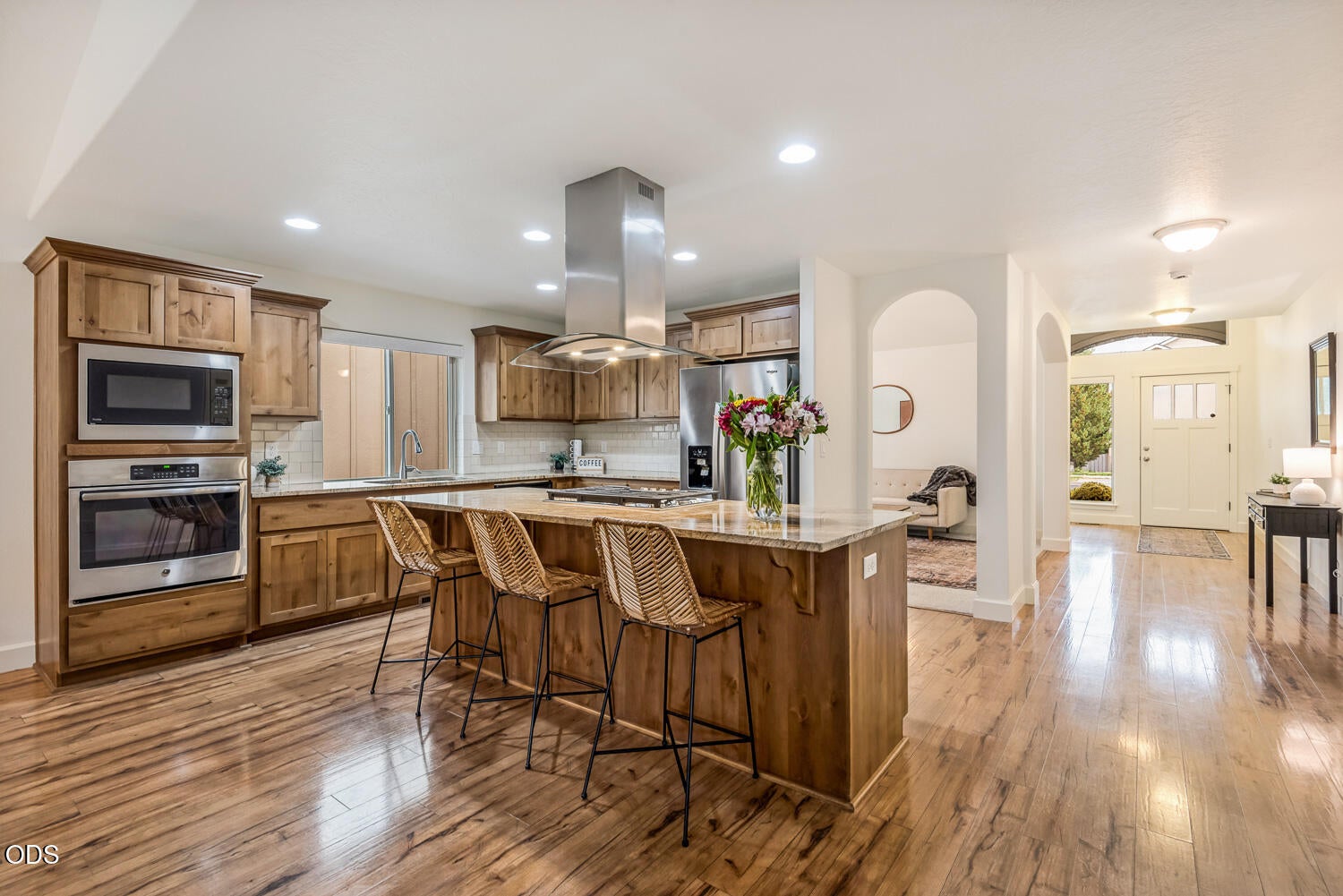3011 NE Red Oak Drive
