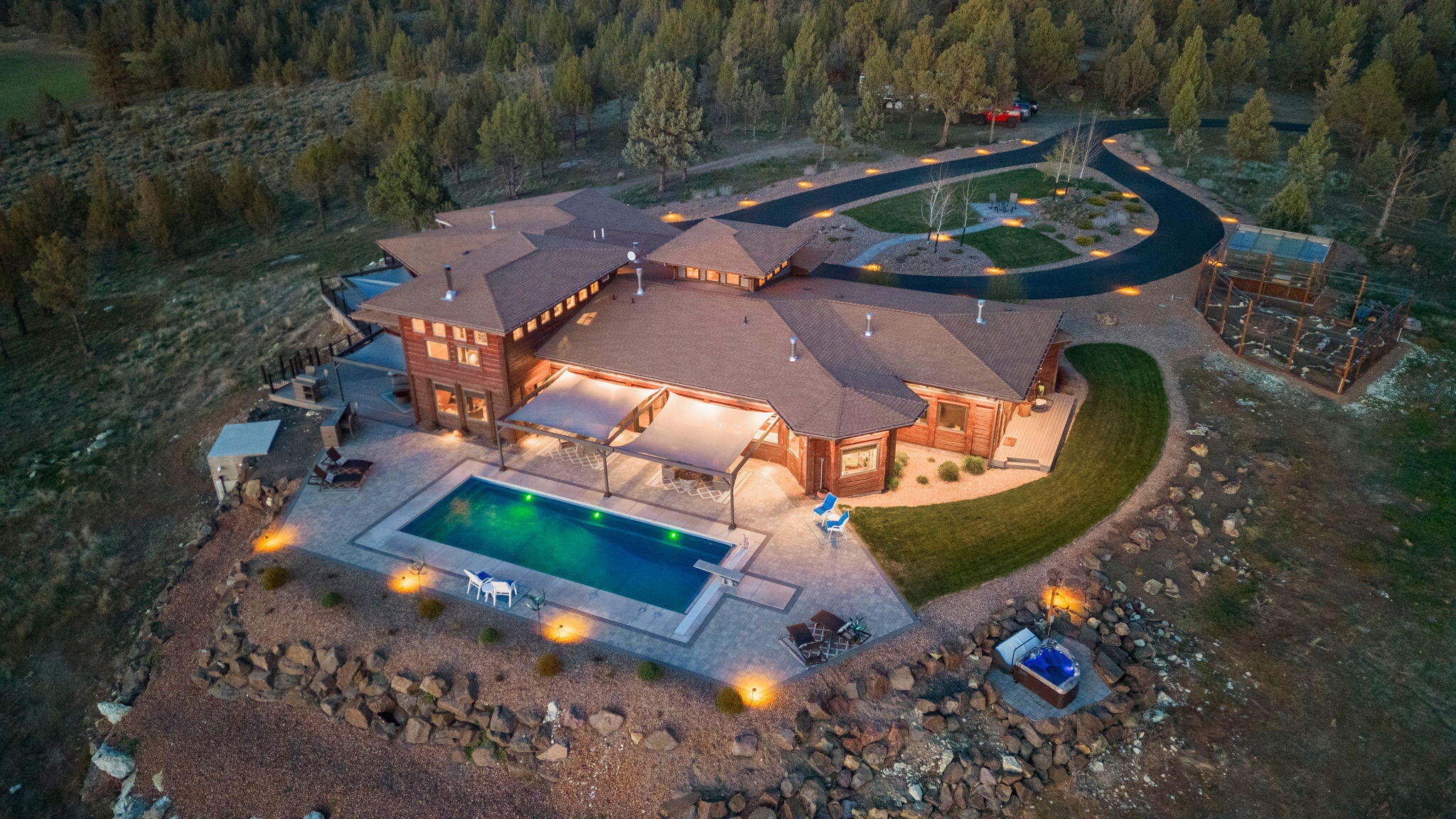 7305 NW Moore Lane