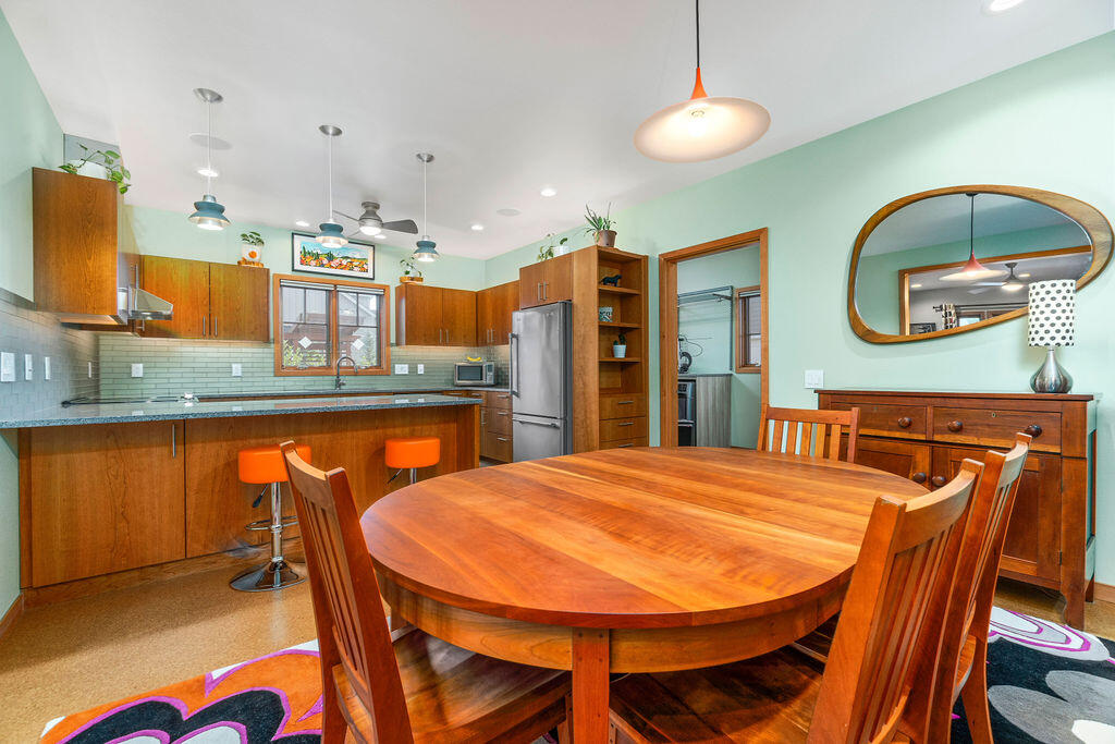 Pine Meadow Vill - Residential