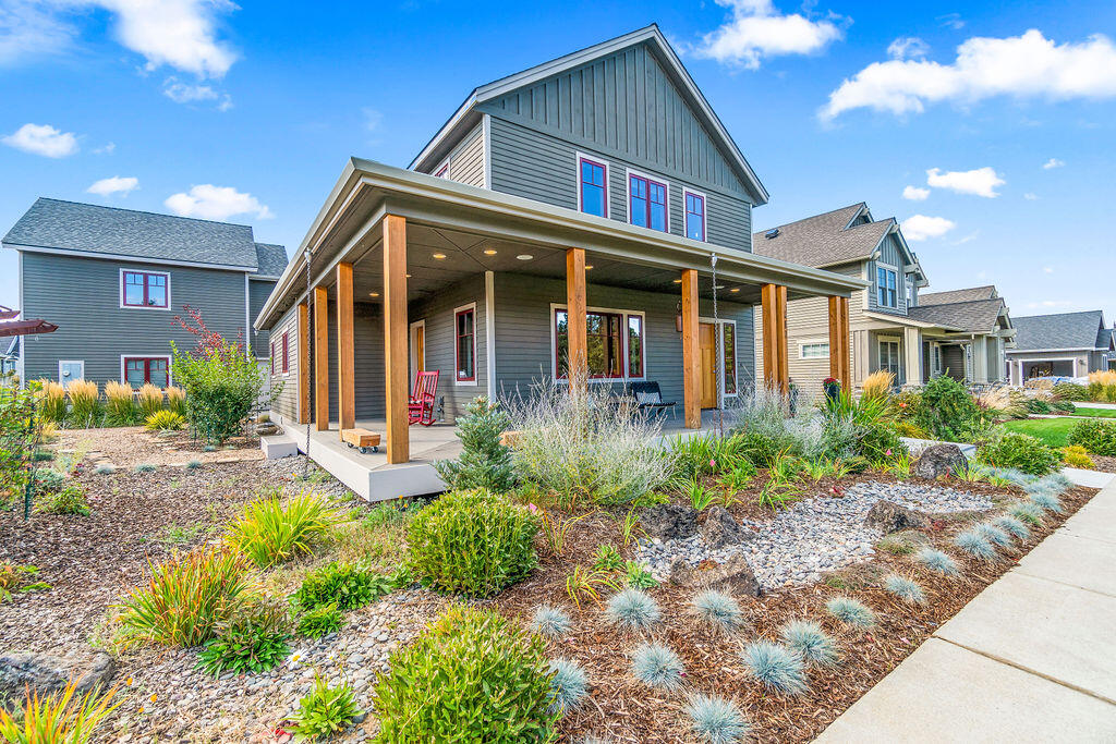 Pine Meadow Vill - Residential