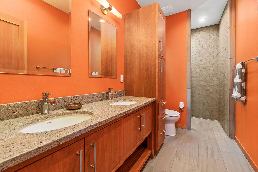 Pine Meadow Vill - Residential