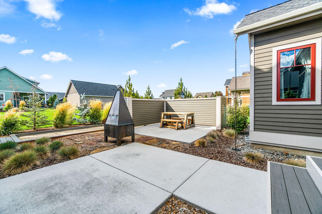 Pine Meadow Vill - Residential