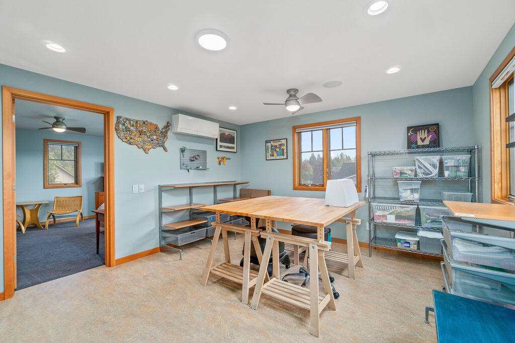 Pine Meadow Vill - Residential