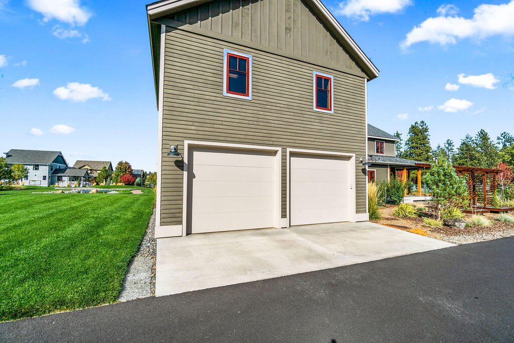 Pine Meadow Vill - Residential