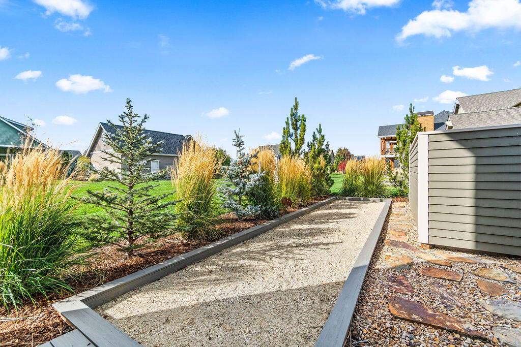 Pine Meadow Vill - Residential