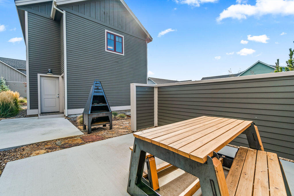 Pine Meadow Vill - Residential