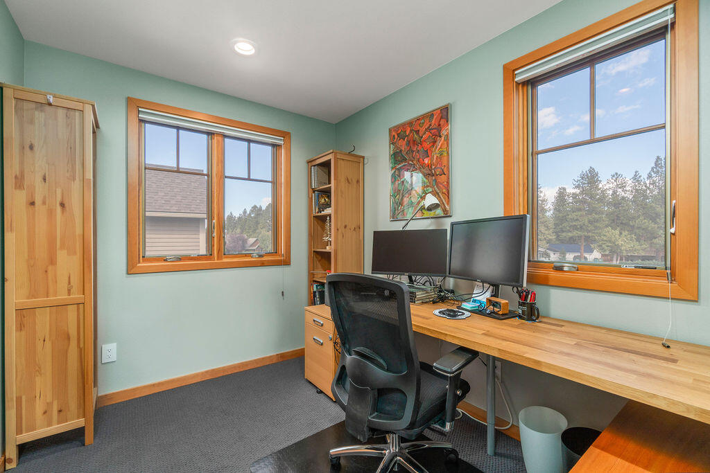 Pine Meadow Vill - Residential