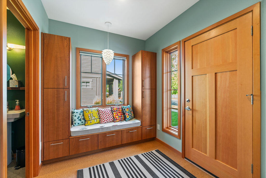 Pine Meadow Vill - Residential