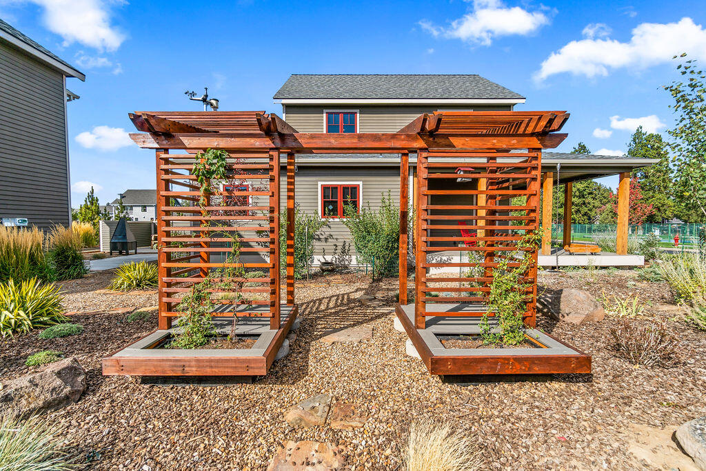 Pine Meadow Vill - Residential