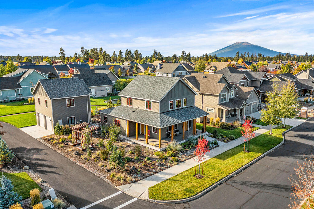 Pine Meadow Vill - Residential