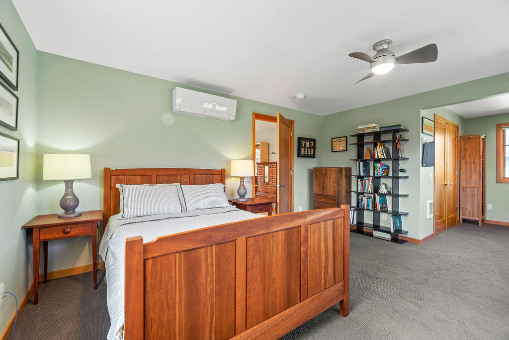 Pine Meadow Vill - Residential