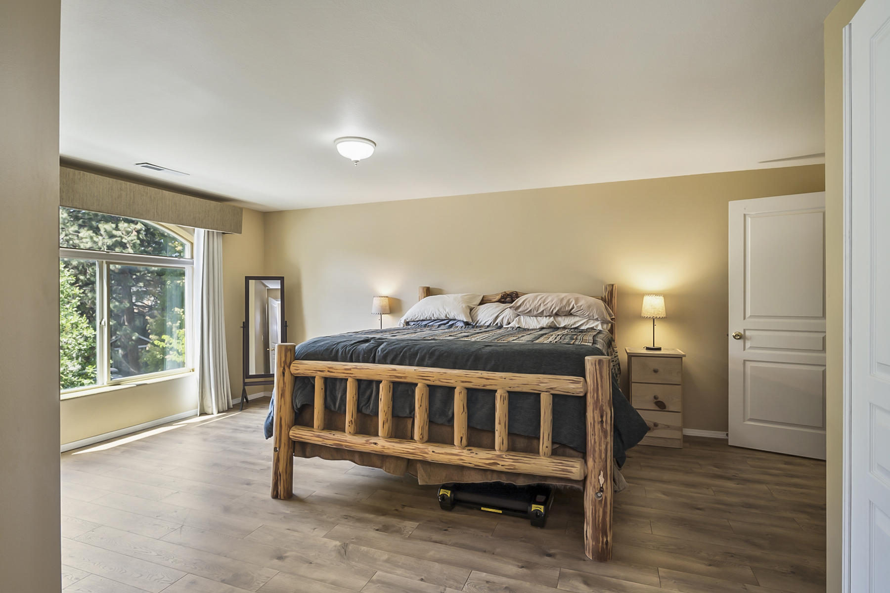 Lavacrest - Residential