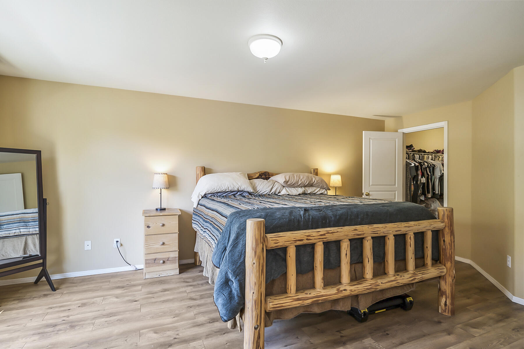 Lavacrest - Residential