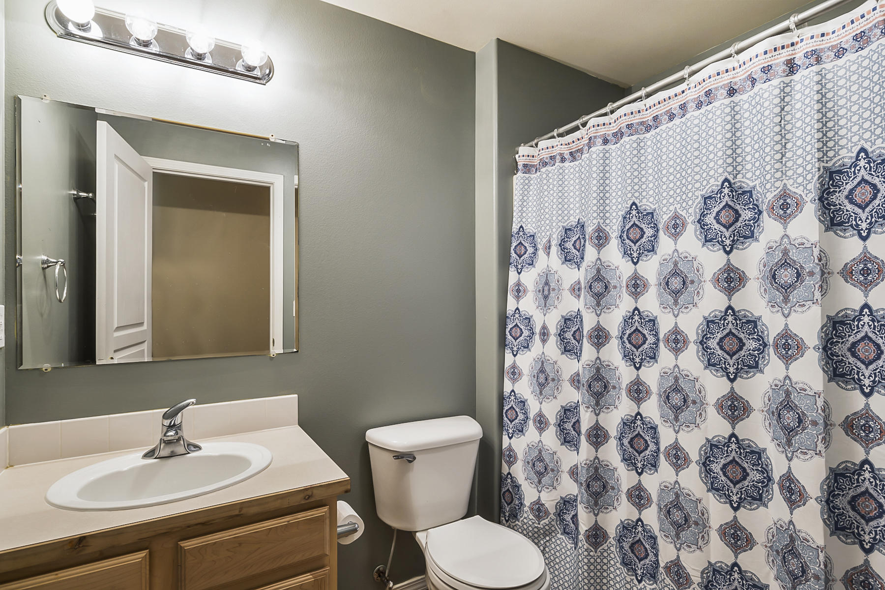 Lavacrest - Residential