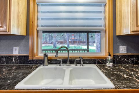 Tiny photo for 16051 Leona Lane, La Pine, OR 97739 (MLS # 220218503)