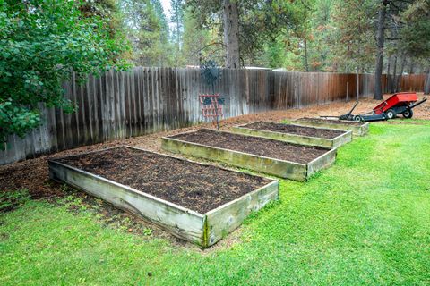 Tiny photo for 16051 Leona Lane, La Pine, OR 97739 (MLS # 220218503)