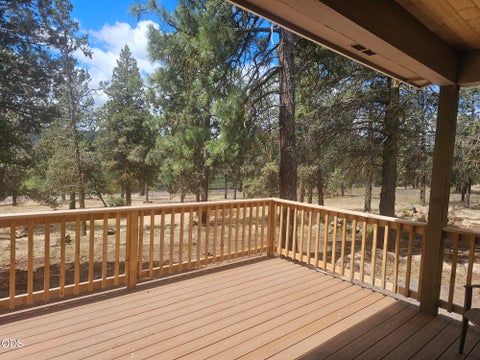 Tiny photo for 11504 Crossbill Drive, Klamath Falls, OR 97601 (MLS # 220224222)