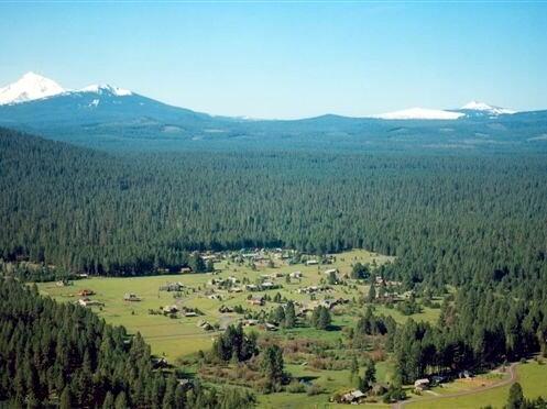 Metolius Meadows - Residential
