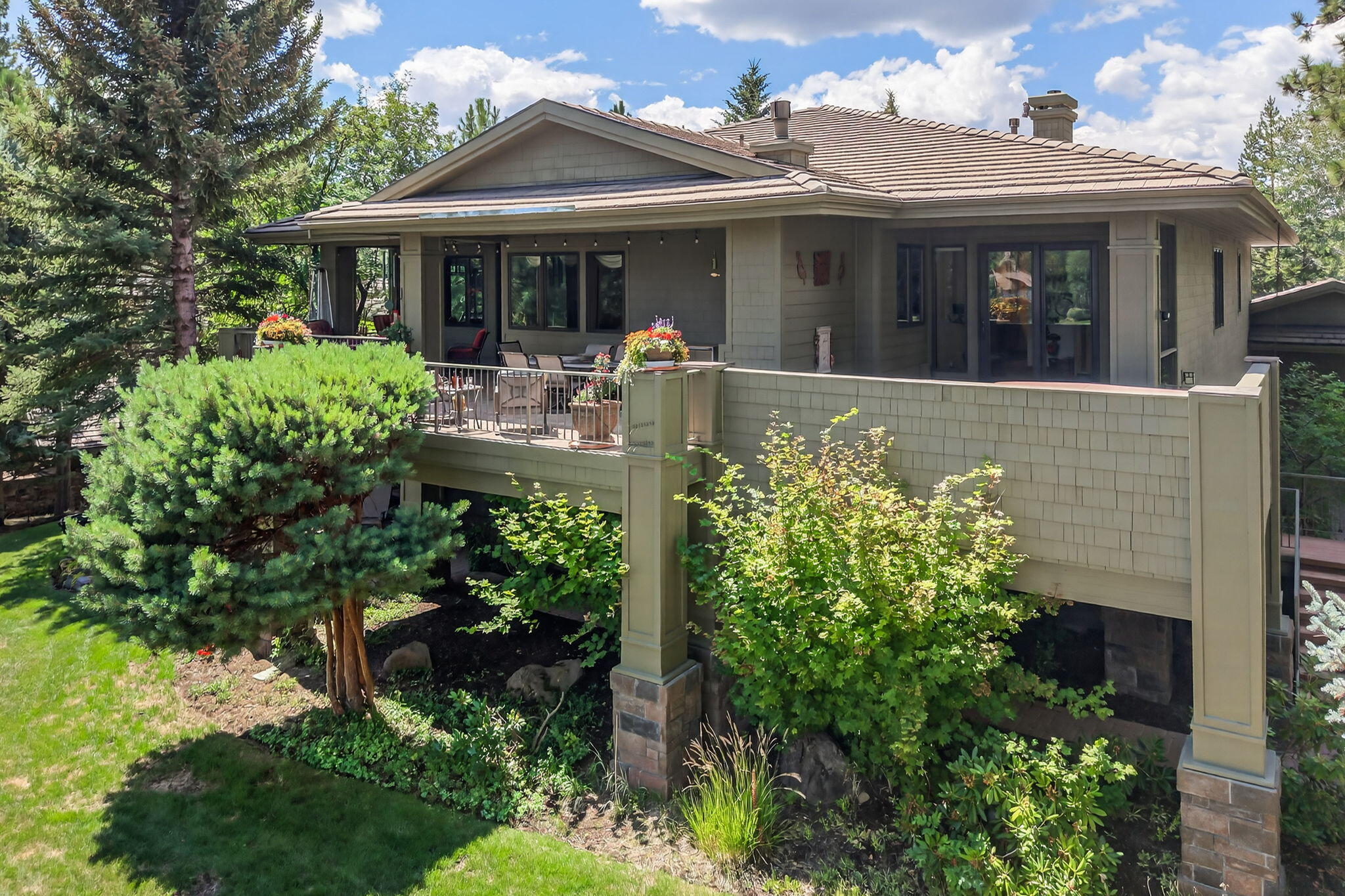 Broken Top - Residential