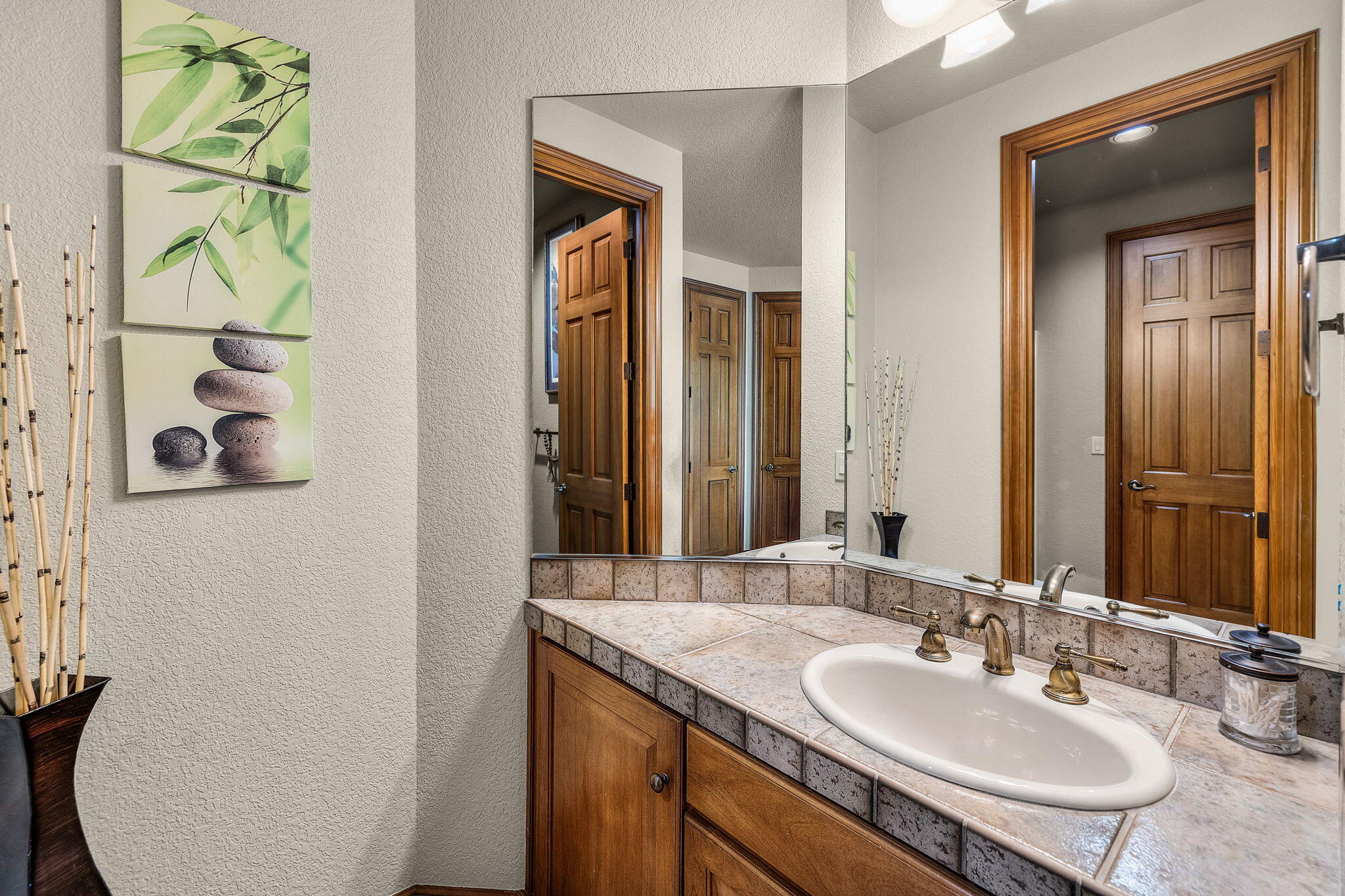 Broken Top - Residential