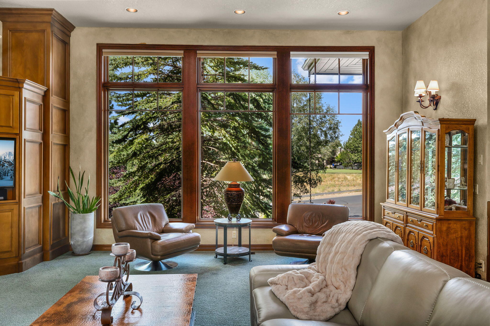 Broken Top - Residential