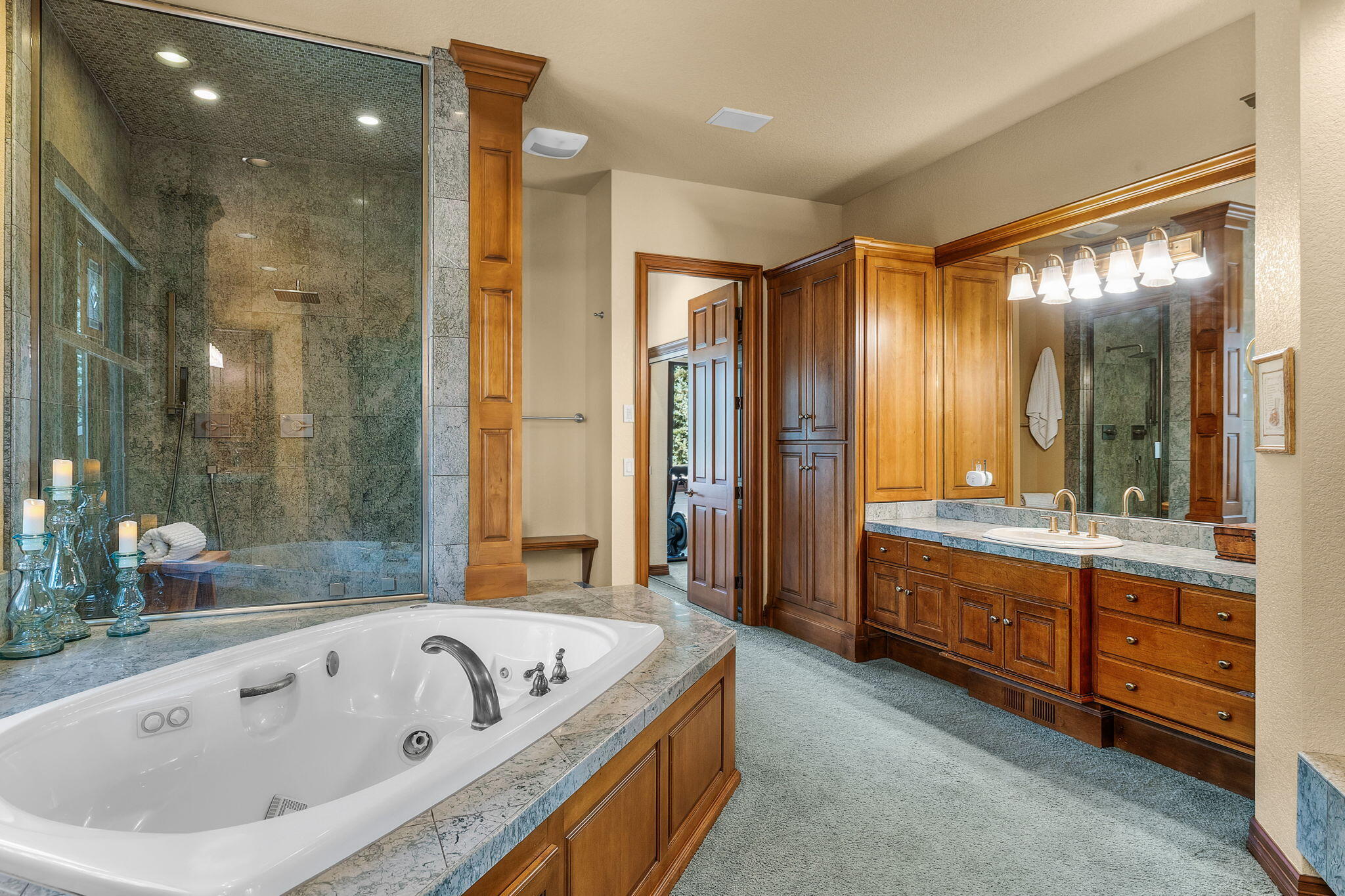 Broken Top - Residential