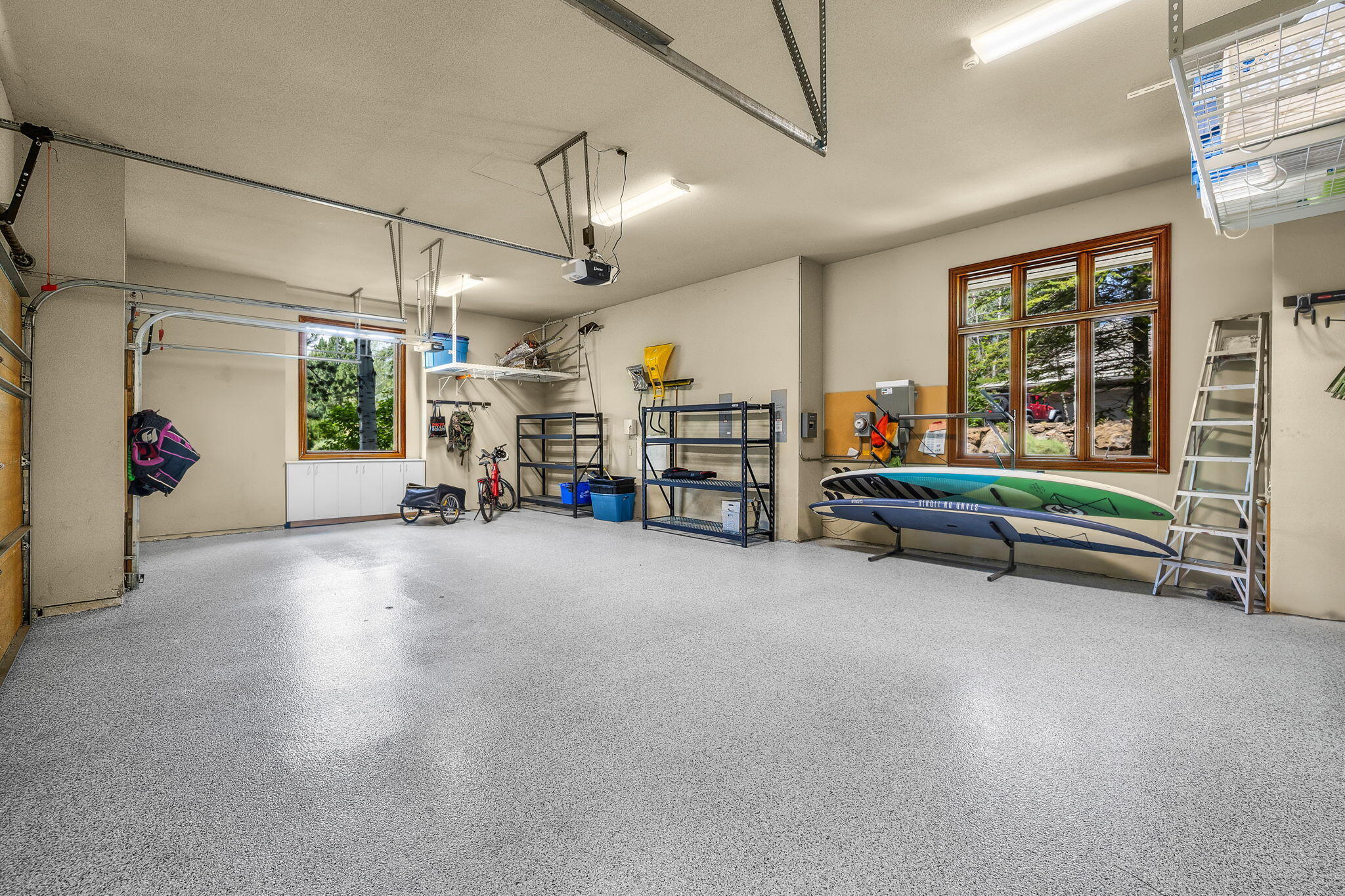 Broken Top - Residential